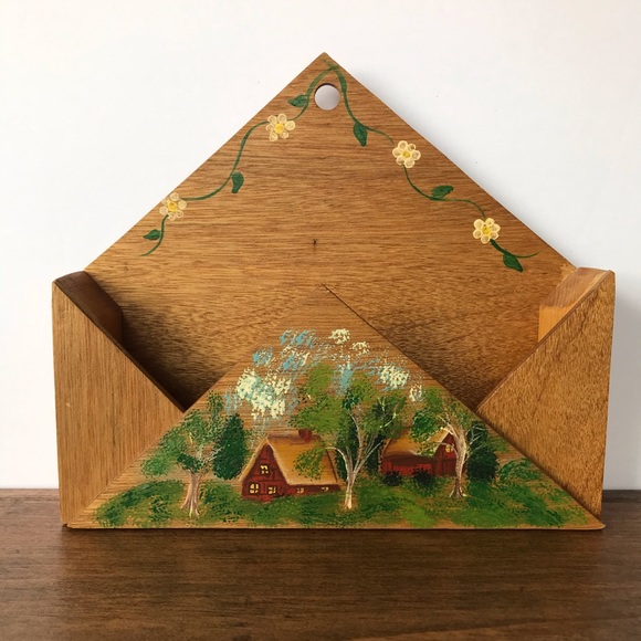 Other - 🇨🇦Vintage Wooden Letter Holder Hand Painted